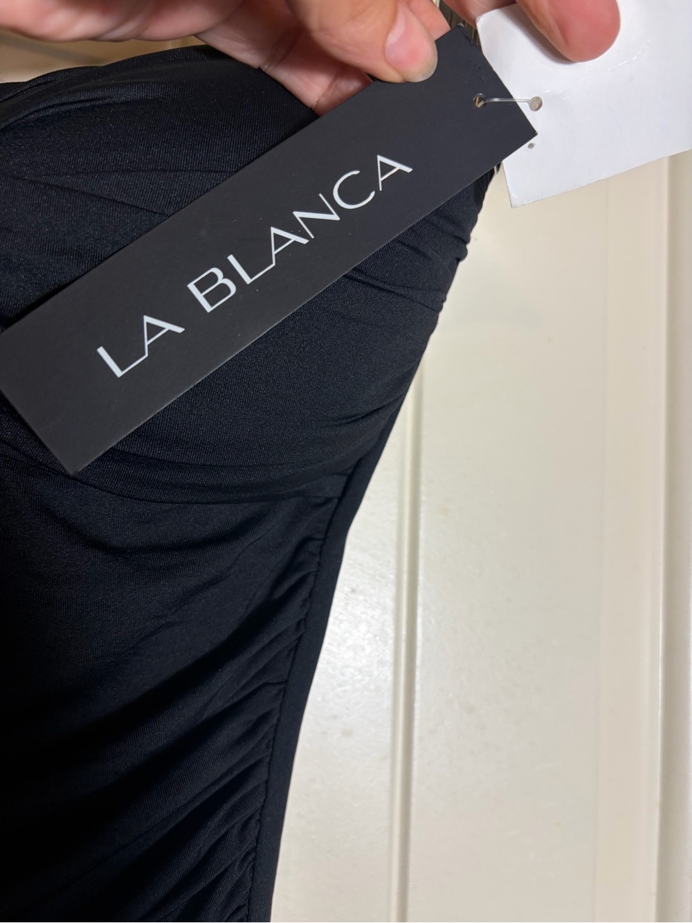La Blanca Black Strapless Ruched One-Piece Swimsuit NWT - Picture 4 of 7